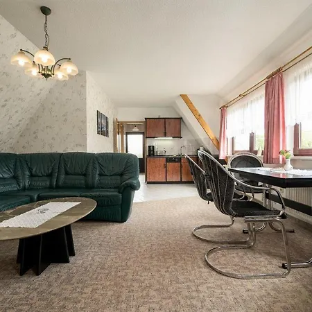 Apartment Ferienwohnung-mit-balkon